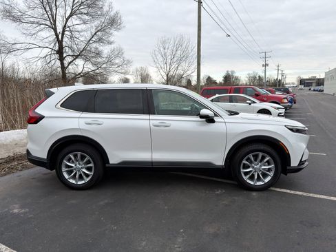 Used 2024 Honda CR-V EX image 7