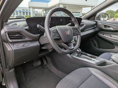 Used 2025 Buick Envista Preferred w/ Convenience I Package image 10