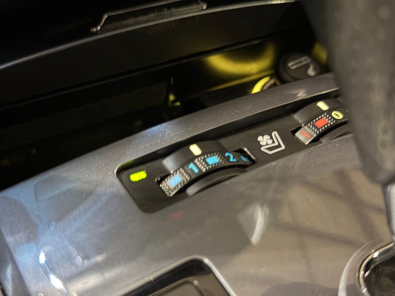 Used 2013 Lexus IS 250C RWD image 31