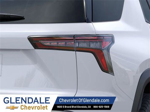 New 2026 Chevrolet Equinox LT w/ LPO, Floor Liner Package image 11