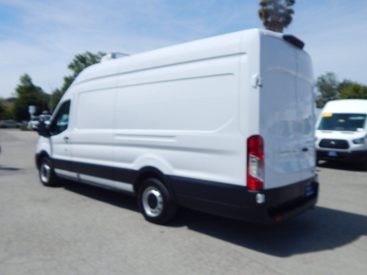 Used 2023 Ford Transit 250 148 High Roof Extended w/ Load Area Protection Package RWD image 6