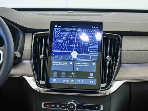 New 2026 Volvo XC90 T8 Plus w/ Protection Package Premier image 14