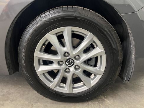 Used 2018 MAZDA MAZDA3 Sport w/ Preferred Equipment Package image 38