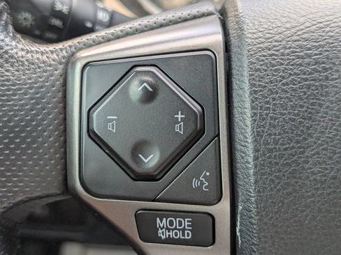 Used 2019 Toyota Tacoma SR5 AWD/4WD image 46