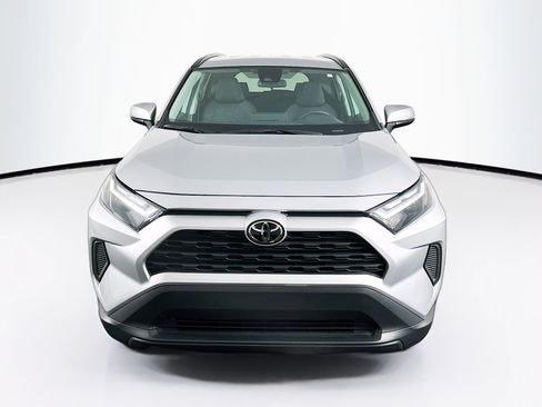 Used 2024 Toyota RAV4 XLE image 2