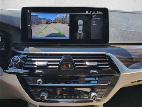 Used 2023 BMW 530i w/ Convenience Package image 14