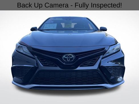 Used 2022 Toyota Camry XSE image 3