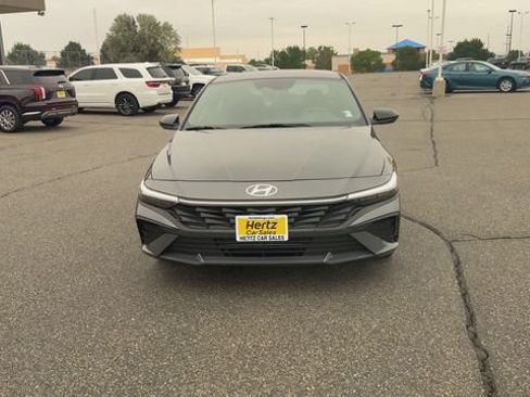 Used 2026 Hyundai Elantra Sport FWD image 3