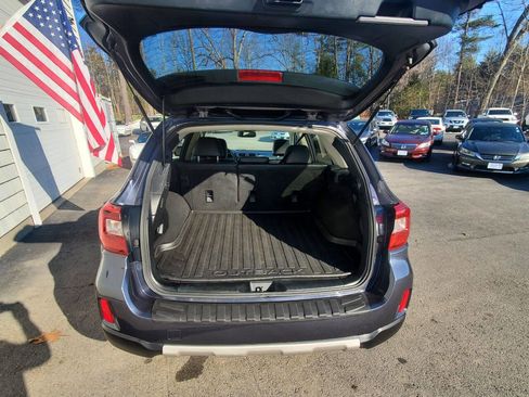 Used 2015 Subaru Outback 3.6R Limited image 6