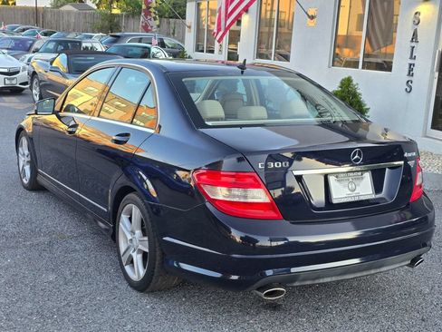 Used 2011 Mercedes-Benz C 300 4MATIC Sedan image 6