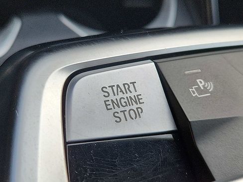 Used 2025 BMW X2 xDrive28i image 23