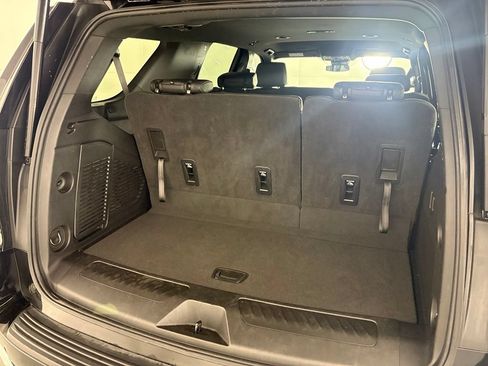 Used 2025 Chevrolet Tahoe LT AWD/4WD image 23