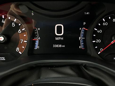 Used 2025 Jeep Compass Trailhawk w/ Trailer Tow Group image 39