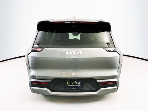 Used 2024 Kia EV9 Wind AWD/4WD image 7