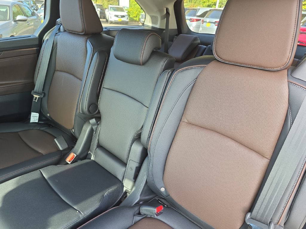 New 2027 Honda Odyssey Elite image 16