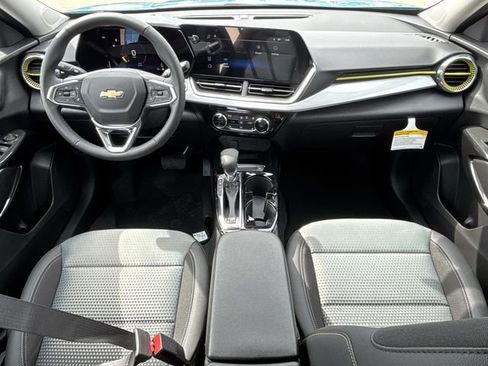 New 2026 Chevrolet Trax LT image 11