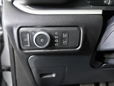 Used 2022 Ford Explorer XLT w/ Equipment Group 202A image 25