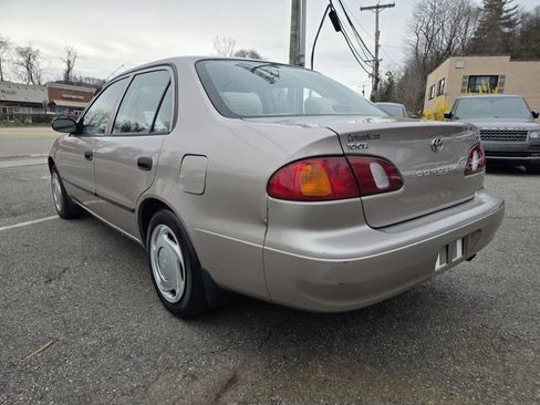 Used 2000 Toyota Corolla VE FWD image 4