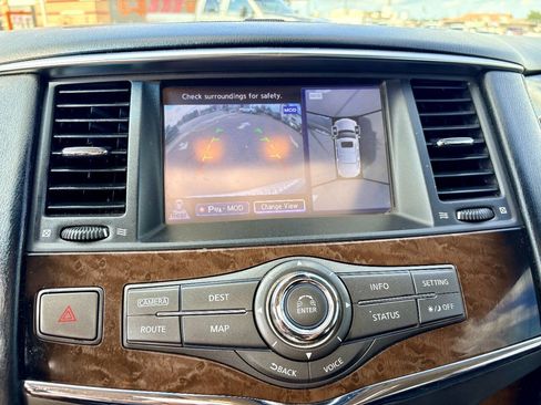 Used 2014 INFINITI QX80 4WD w/ Deluxe Touring Package image 15