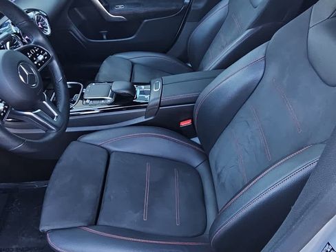 Used 2023 Mercedes-Benz CLA 250 4MATIC image 12