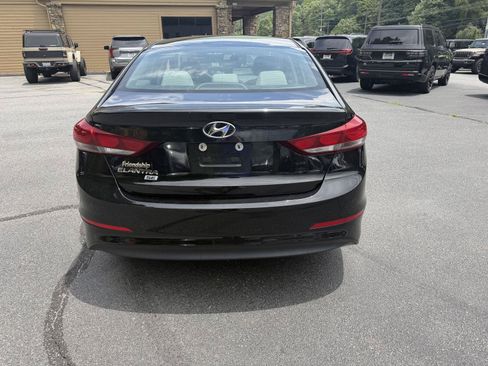 Used 2018 Hyundai Elantra SE FWD image 7