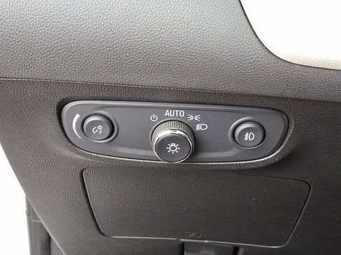 Used 2023 Buick Encore GX Preferred w/ Cold Weather Comfort Package image 36