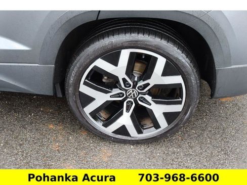 Used 2023 Volkswagen Taos SEL image 34
