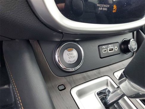 Used 2024 Nissan Murano Platinum w/ Cargo Package image 24