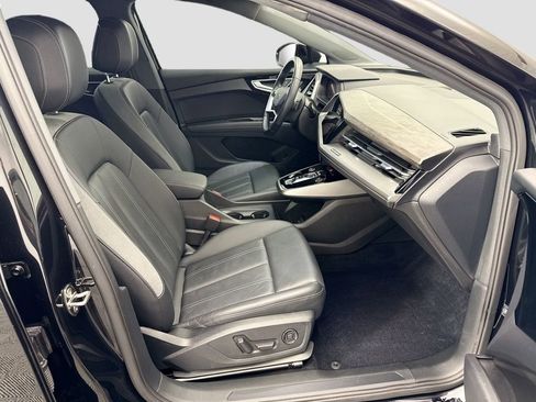 Used 2023 Audi Q4 e-tron Premium Plus w/ Premium Plus image 19