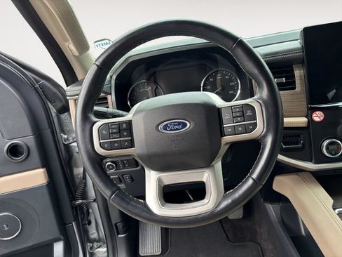 Used 2023 Ford Expedition Limited AWD/4WD image 12