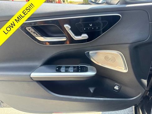 Used 2022 Mercedes-Benz C 300 4MATIC Sedan image 9