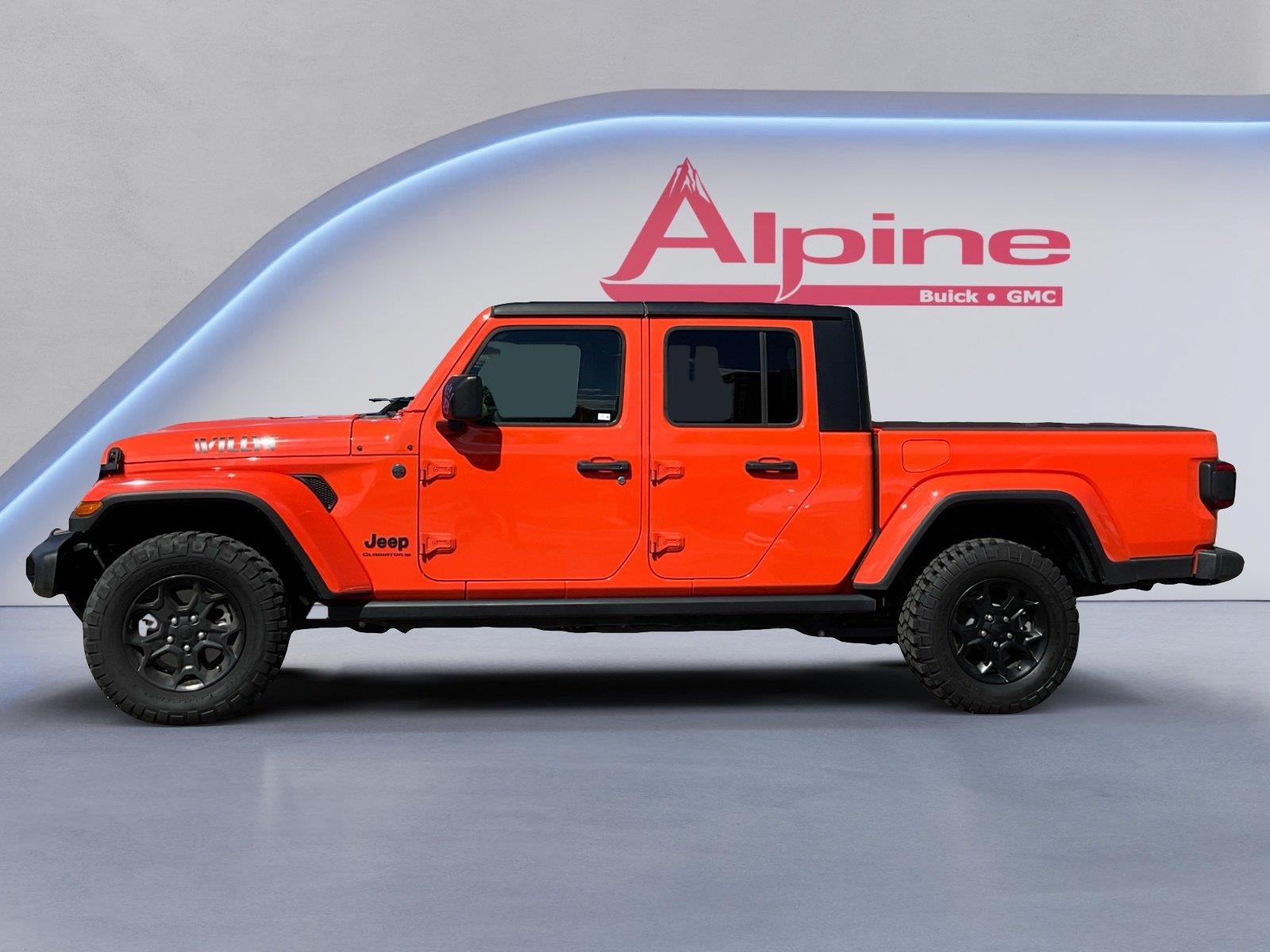 Used 2023 Jeep Gladiator Sport AWD/4WD image 2