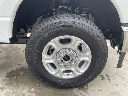 New 2026 Ford F250 XLT w/ XLT Premium Package image 31