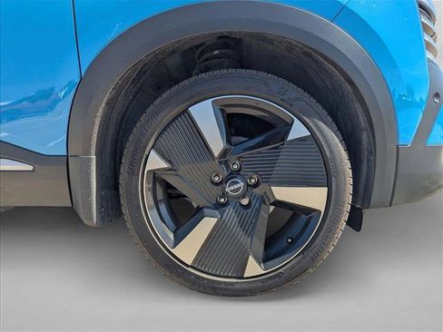 Used 2025 Nissan Kicks SR w/ SR Premium Package image 19