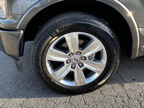 Used 2019 Ford F150 Platinum w/ Equipment Group 701A Luxury image 8