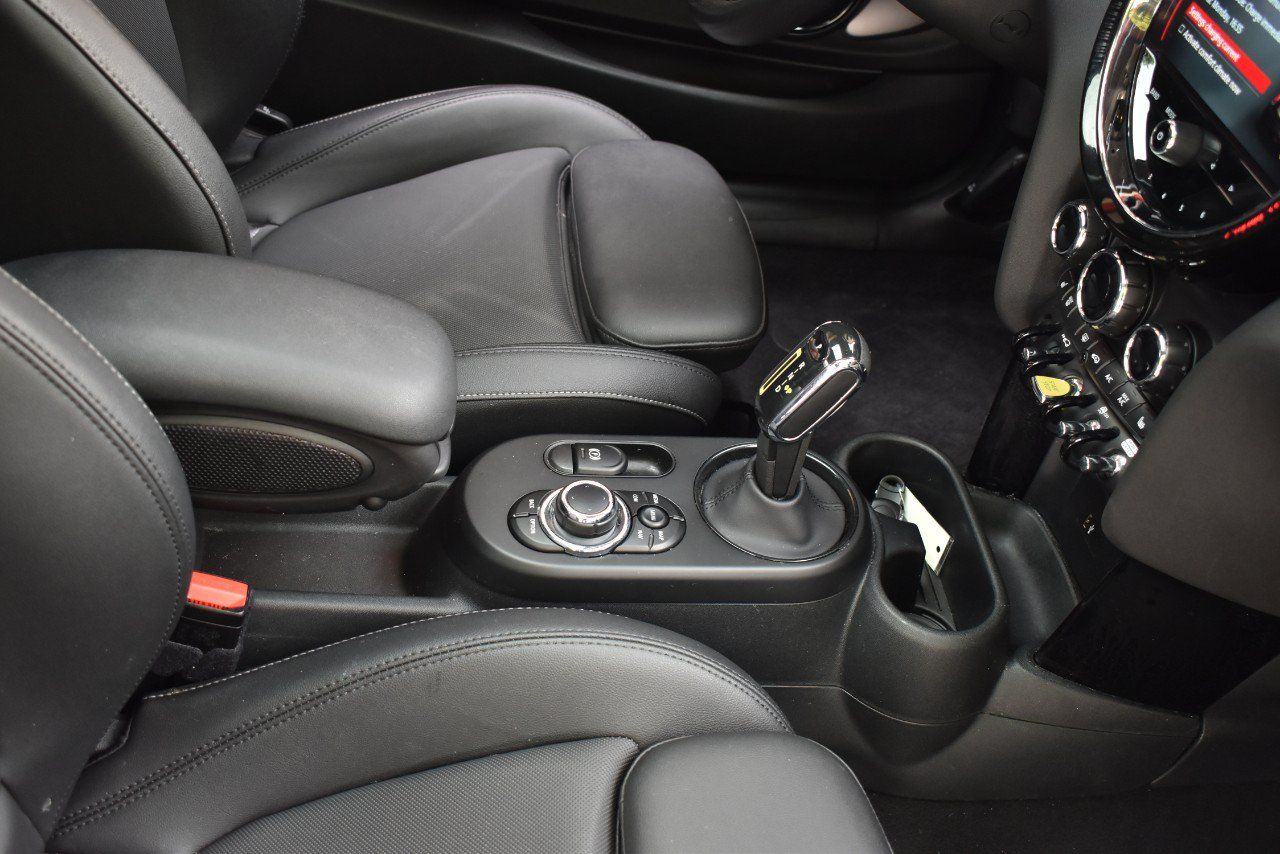 Used 2024 MINI Cooper SE FWD image 21