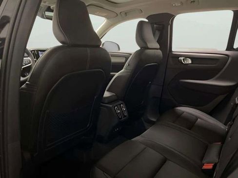 Used 2025 Volvo XC40 B5 Core image 48