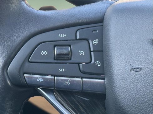 Used 2023 Cadillac XT6 Premium Luxury FWD image 22