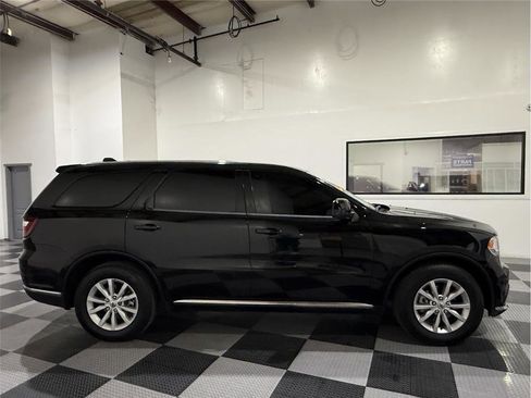 Used 2020 Dodge Durango SXT image 4