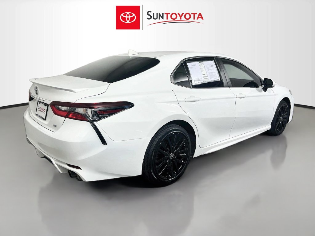 Used 2024 Toyota Camry SE FWD image 3