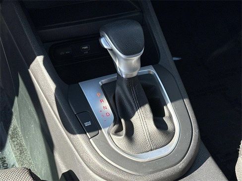 Used 2022 Kia Forte LXS w/ LXS Technology Package image 22