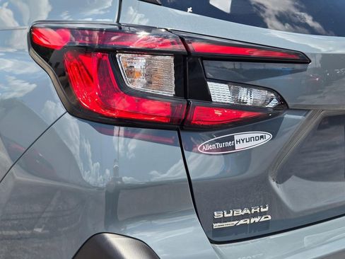 Used 2025 Subaru Crosstrek 2.0i Premium AWD/4WD image 7