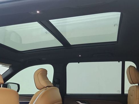 New 2025 Jeep Grand Cherokee L Summit image 31