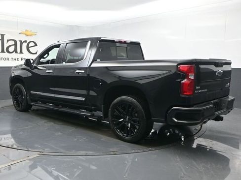Used 2022 Chevrolet Silverado 1500 High Country w/ High Country Premium Package image 35