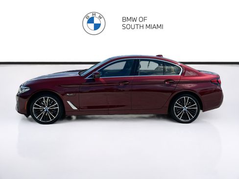 Used 2023 BMW 530e w/ Premium Package RWD image 4