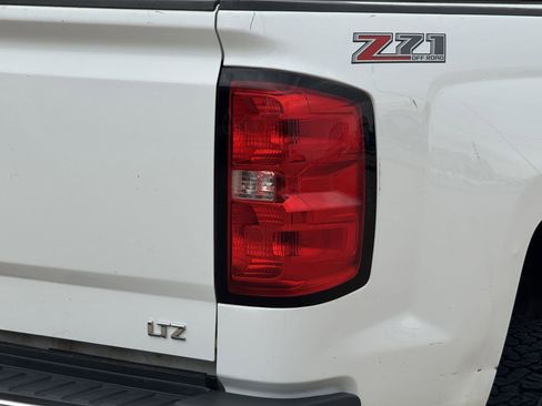 Used 2017 Chevrolet Silverado 2500 LTZ w/ Duramax Plus Package image 12