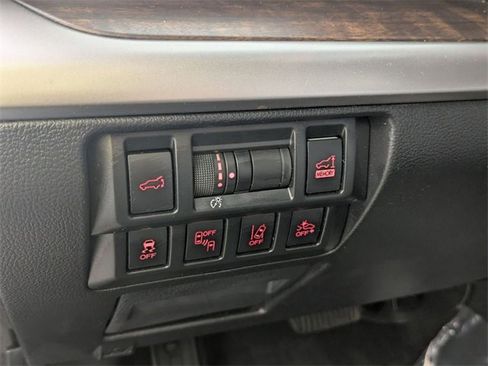 Used 2019 Subaru Outback 2.5i Limited image 14