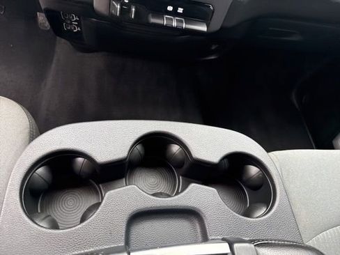 Used 2022 RAM 2500 Big Horn w/ Cold Weather Group image 18