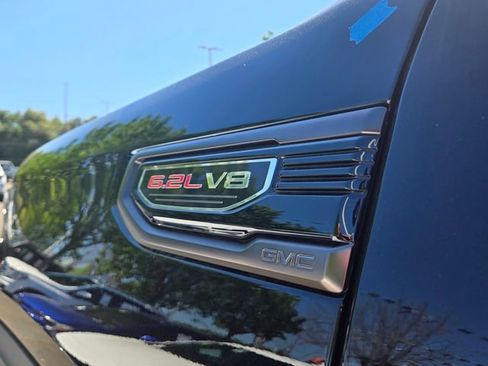 New 2026 GMC Sierra 1500 AT4X AWD/4WD image 7