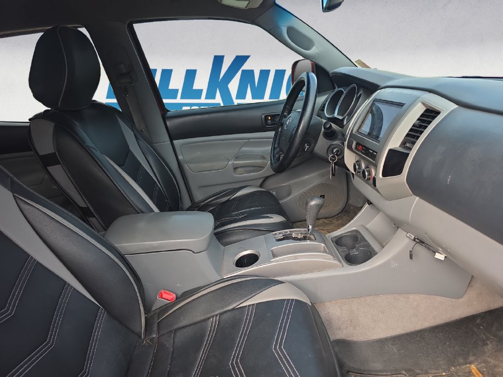 Used 2011 Toyota Tacoma 4x4 Double Cab w/ TRD Sport Pkg w/JBL Audio image 15